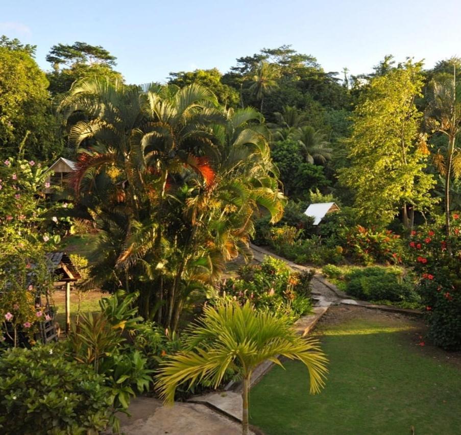Huahine Manta Lodge Avec 4X4 Optionnel Haapu Bagian luar foto
