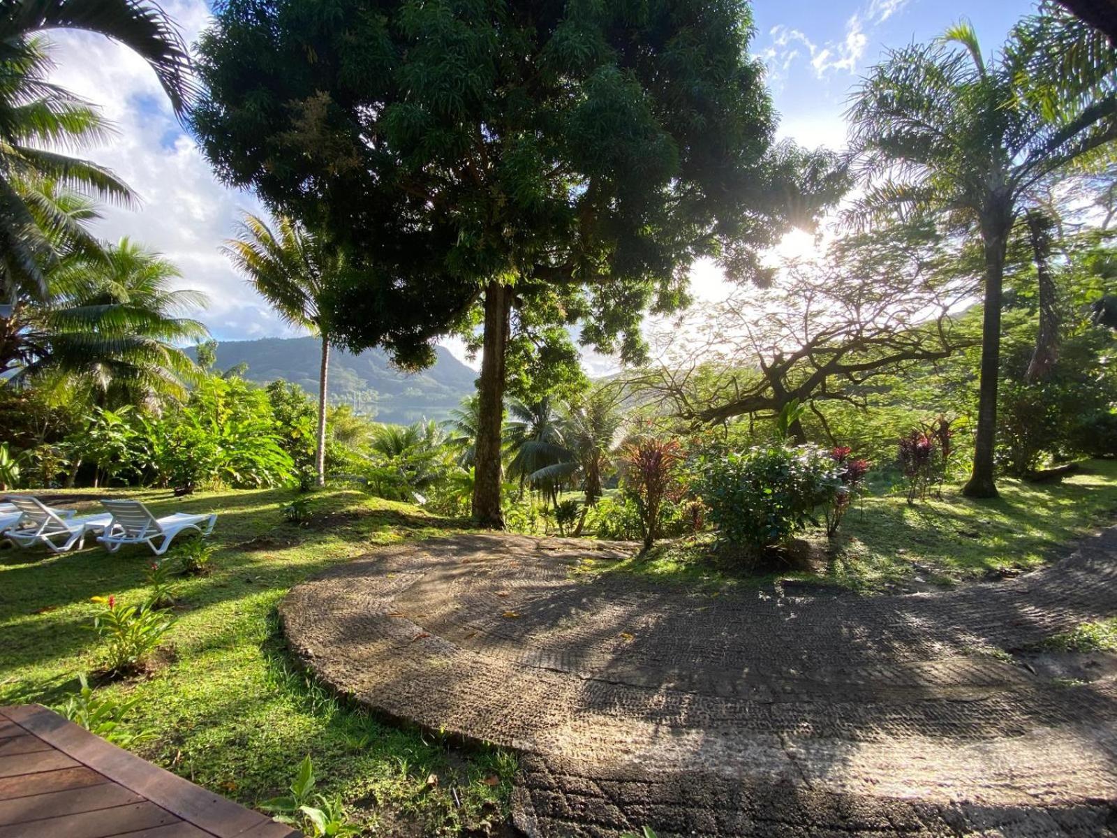 Huahine Manta Lodge Avec 4X4 Optionnel Haapu Bagian luar foto
